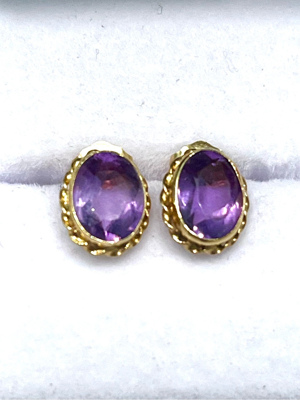 14K 1.5 Ct Amethyst Stud Earrings